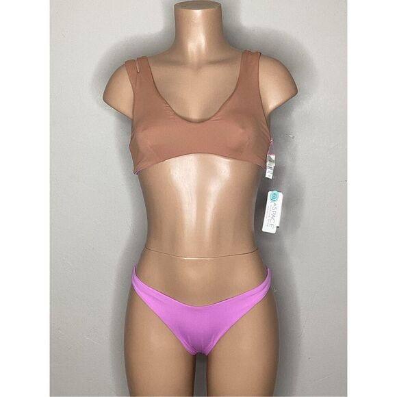 New. L*SPACE lilac teeny bikini. L-top/M-bottom. Retails $176 - Picture 3 of 9